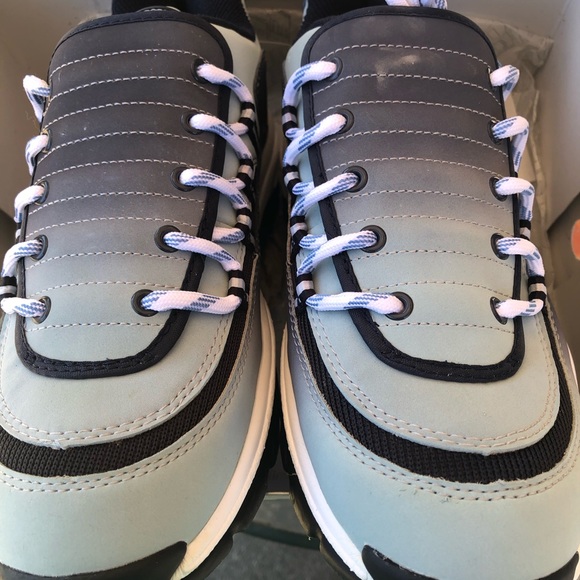 Skechers Shoes - Tennis Shoes